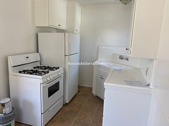 2nd image of 2337 Montrose Ave APT A