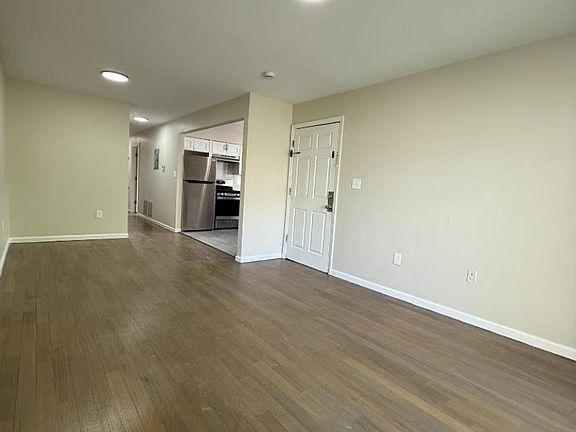 3rd image of 822 S 19th St