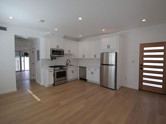 4th image of 5915 Fair Ave #5909