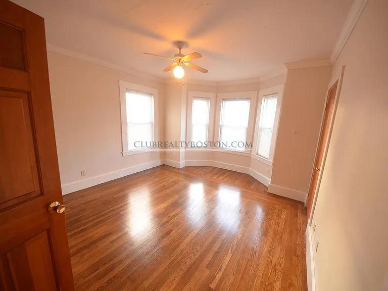 23 Cushing St #2 — Photo 12