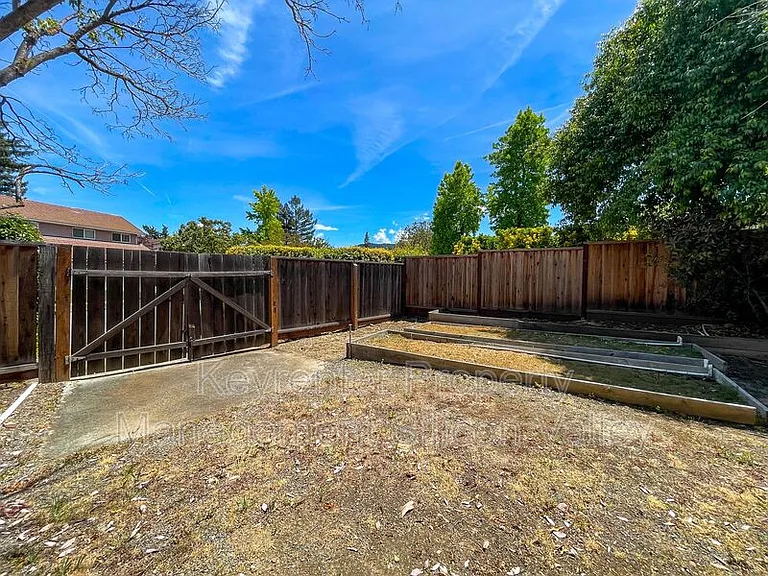 6701 Tannahill Dr — Photo 34
