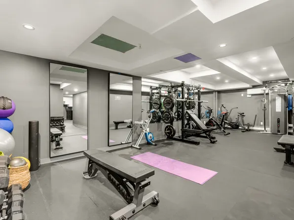 533 East 12th Street image 8 of 13