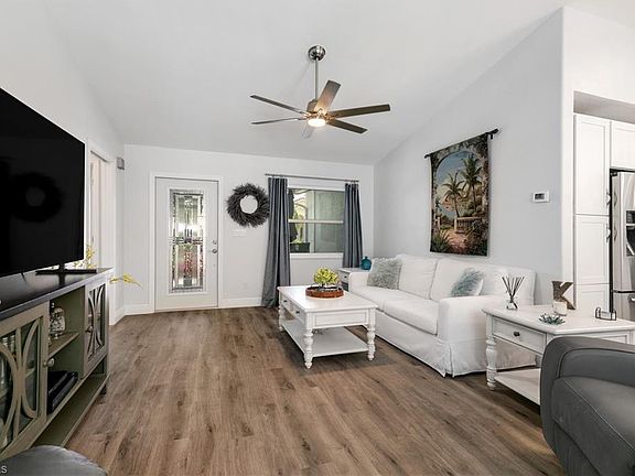 4th image of 3980 Sabal Springs Blvd