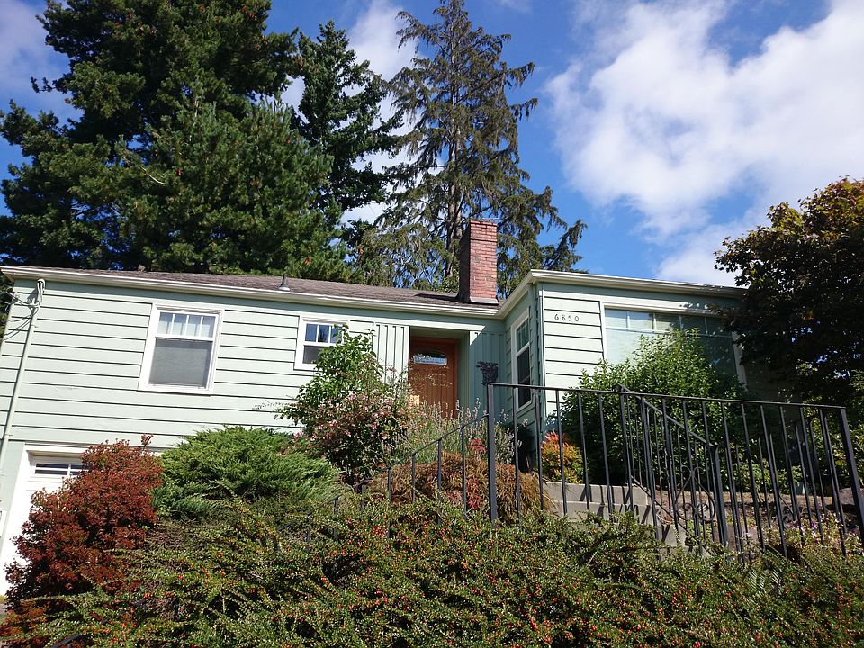 2nd image of 6850 29th Ave NE