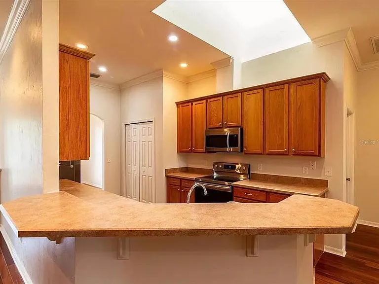 7962 SW 85th Ter — Photo 3