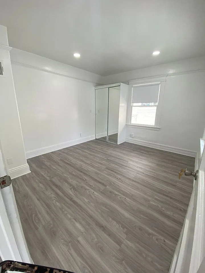 2114 Bonsallo Avenue, Unit Carriage House — Photo 3