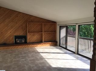 740 SE Ridgeview St, Pullman, WA 99163