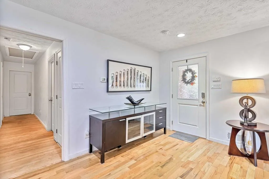 4 bed, 3.5 bath, 3193 sqft, $2,800 — Photo 4