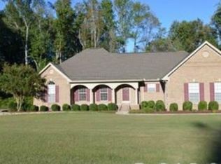 26 Windridge Dr, Fayetteville, TN 37334