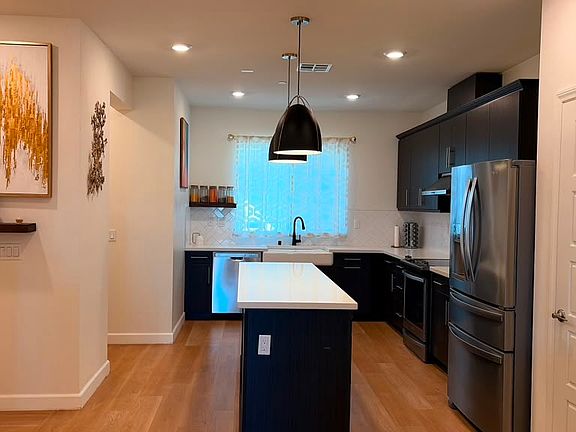 3rd image of 342 Fitzpatrick Rd #106