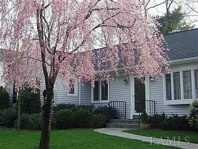 1st image of 29 Ernest Dr