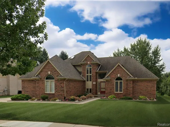 1059 Covington Place Dr, Rochester Hills, MI 48309