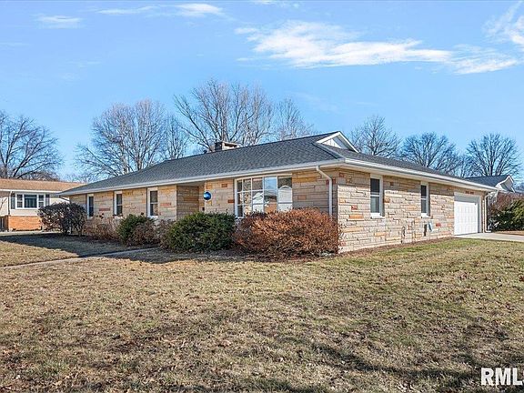 2nd image of 107 Collier Dr