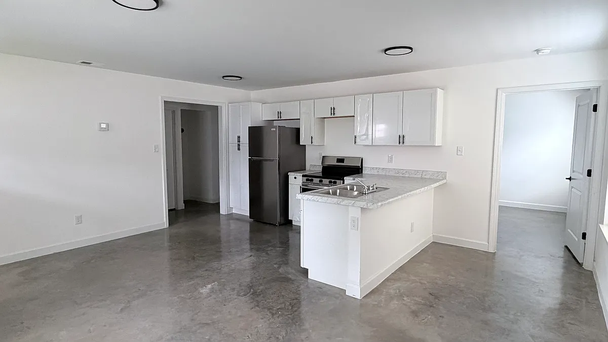 Building Photo - 851 Kippley St #851