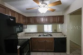 1155 Thayer St — Photo 4
