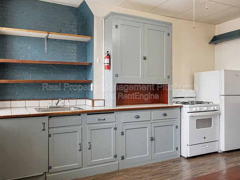 31 Miltenberger St — Photo 2