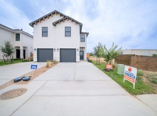 5329 Vista Trail Dr, Laredo, TX 78045