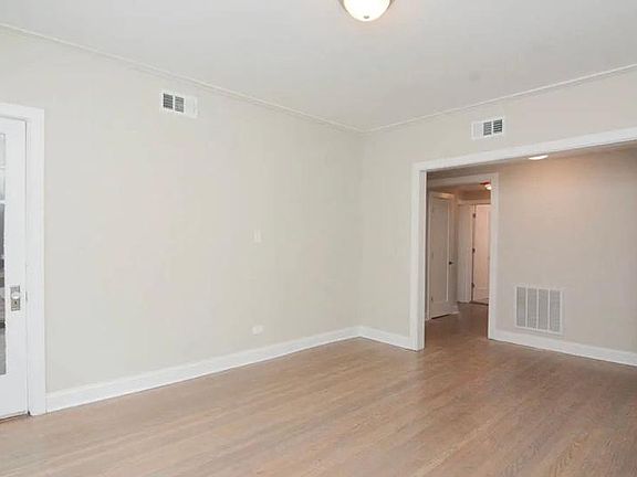 4th image of 2524 N Kedzie Blvd #1W