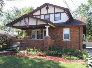 527 E 12th St, Lockport, IL 60441