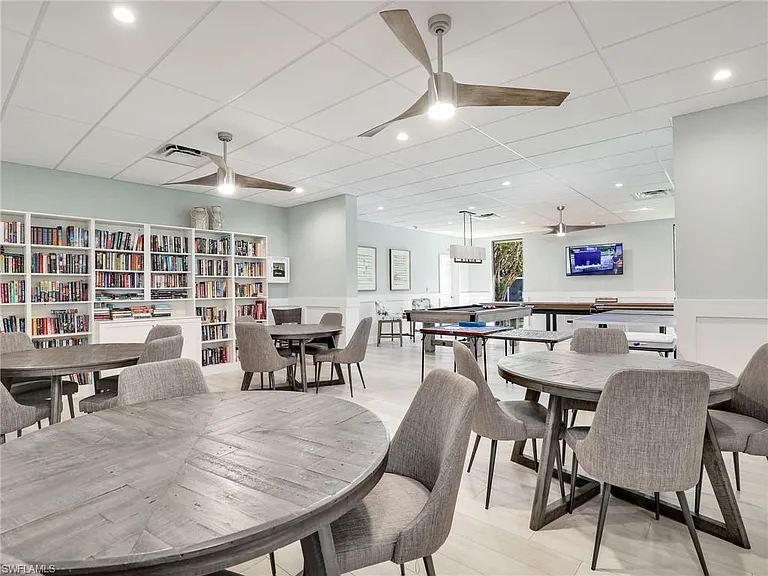 555 Park Shore Dr #B-205 — Photo 38