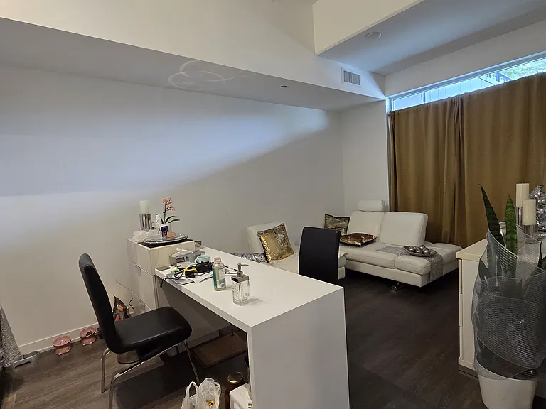 370 Martha St #301 — Photo 7