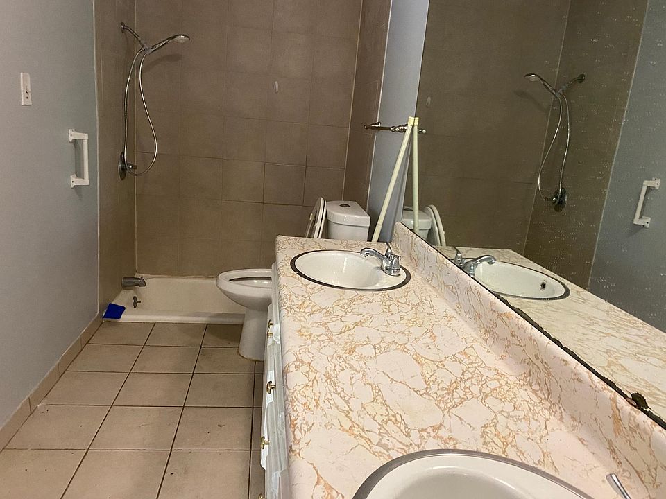 2nd image of 2116 Gladstone Dr NE #1