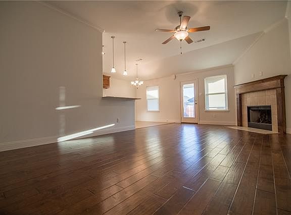3rd image of 101 Timberline Dr