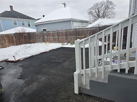 5th image of 28 Privet St