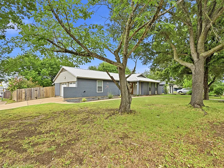 7409 Chisos Pass — Photo 28