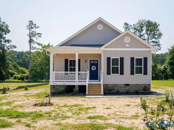 7969 Pennsylvania Ave, West Point, VA 23181