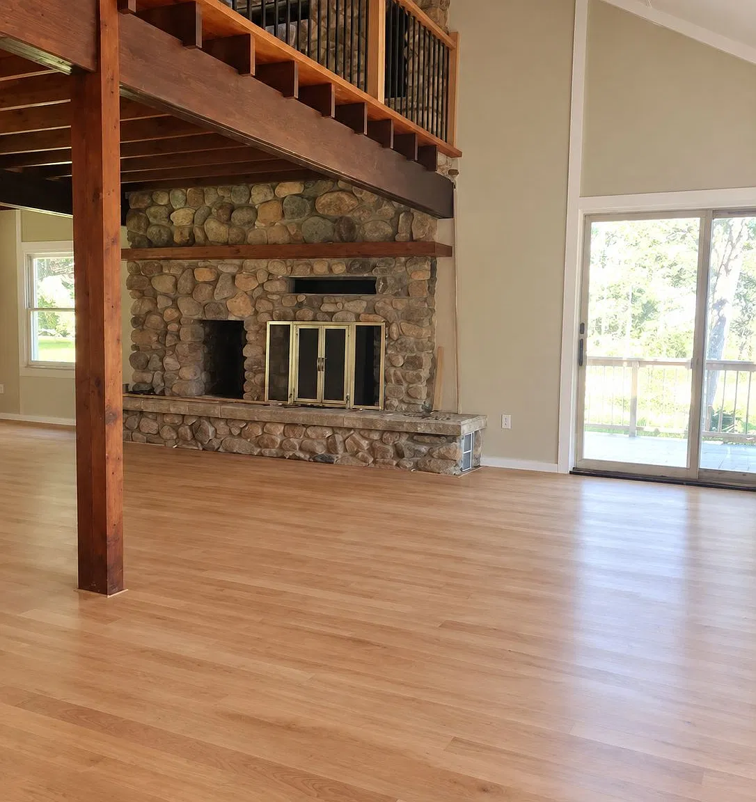 5 bed, 2256 sqft, $4,900 — Photo 4