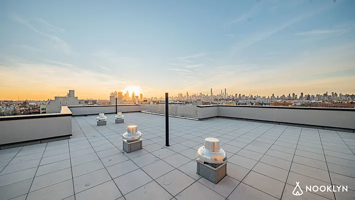 Rented by Nooklyn NYC LLC | media 51