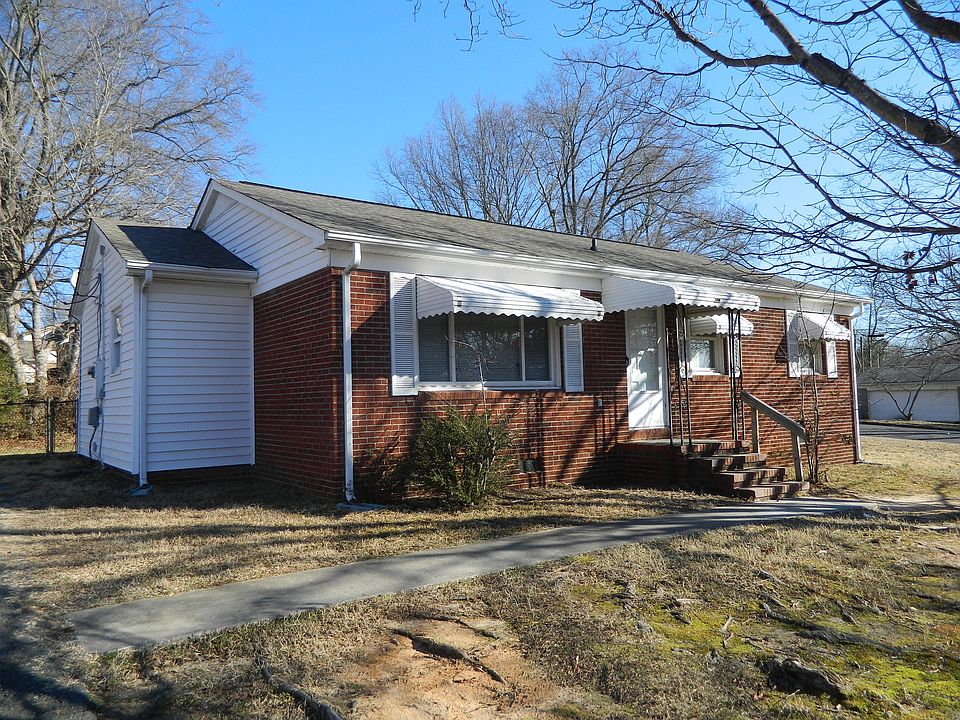 1st image of 3004 Crescent Ln