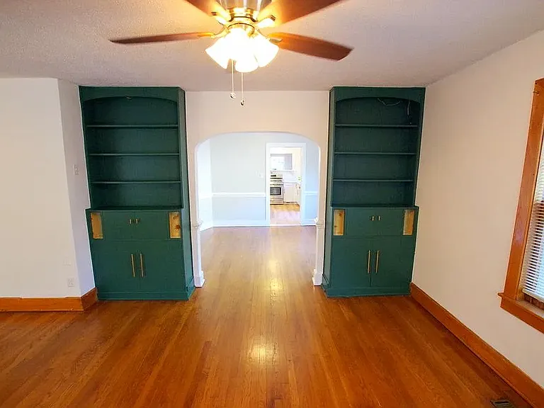 2606 School Ave — Photo 4