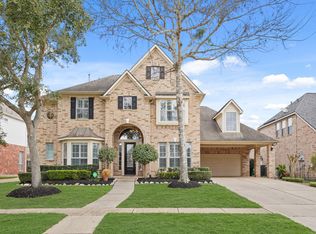 8111 Highland Green Dr, Sugar Land, TX 77479