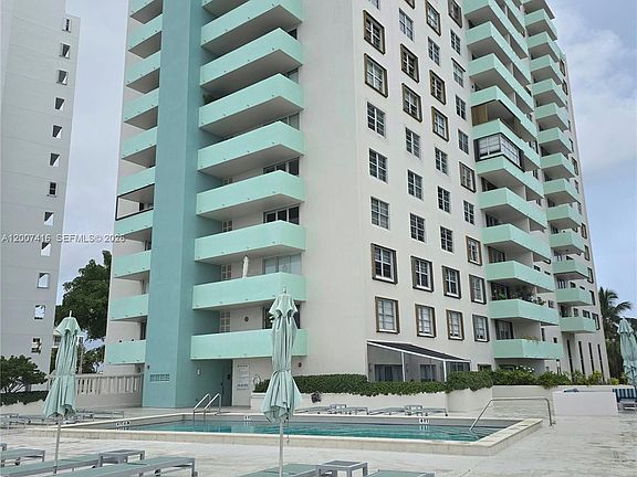 2nd image of 5 Island Ave APT 5A