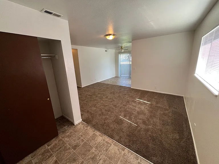 4689 S Brookwillow Cv #B — Photo 11