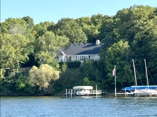 3350 Northome Rd, Deephaven, MN 55391