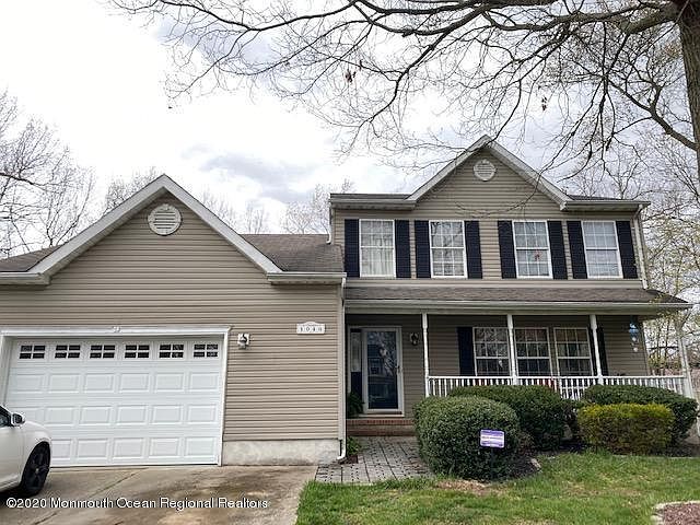 1st image of 1040 Roanoke Dr