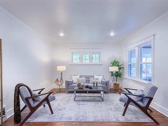 5th image of 7023 Stanford Ave