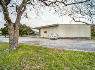 904 E Blanco Rd, Boerne, TX 78006