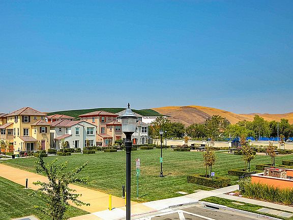 Balcony View of Park/Hills
