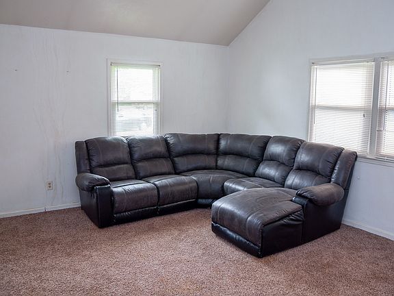 5th image of 4991 Century Dr
