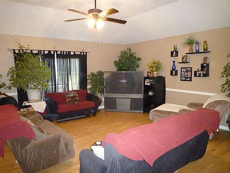 1st image of 8711 Arcadia Dr
