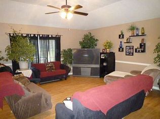 8711 Arcadia Dr, Newburgh, IN