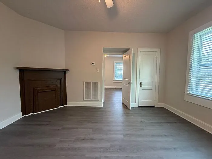 203 Morrison St #B — Photo 9