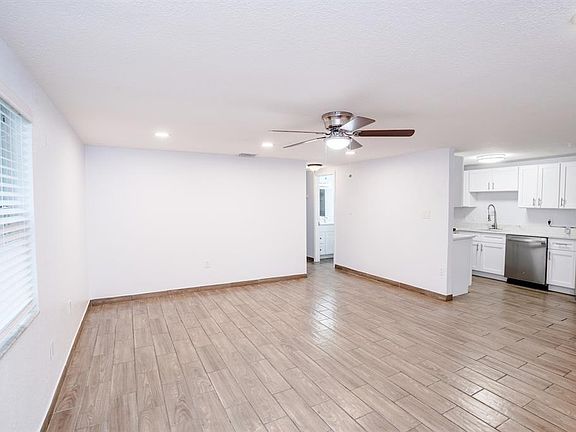 2nd image of 503 Moore Ave