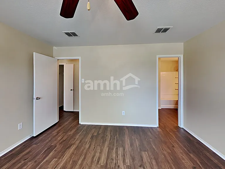 1021 Bumble Bee Dr — Photo 10