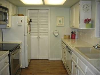 2nd image of 10223 SW Tillicum Ln