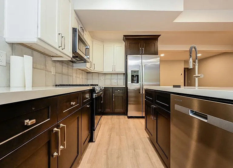 616 Linwood Ave NE #C — Photo 1